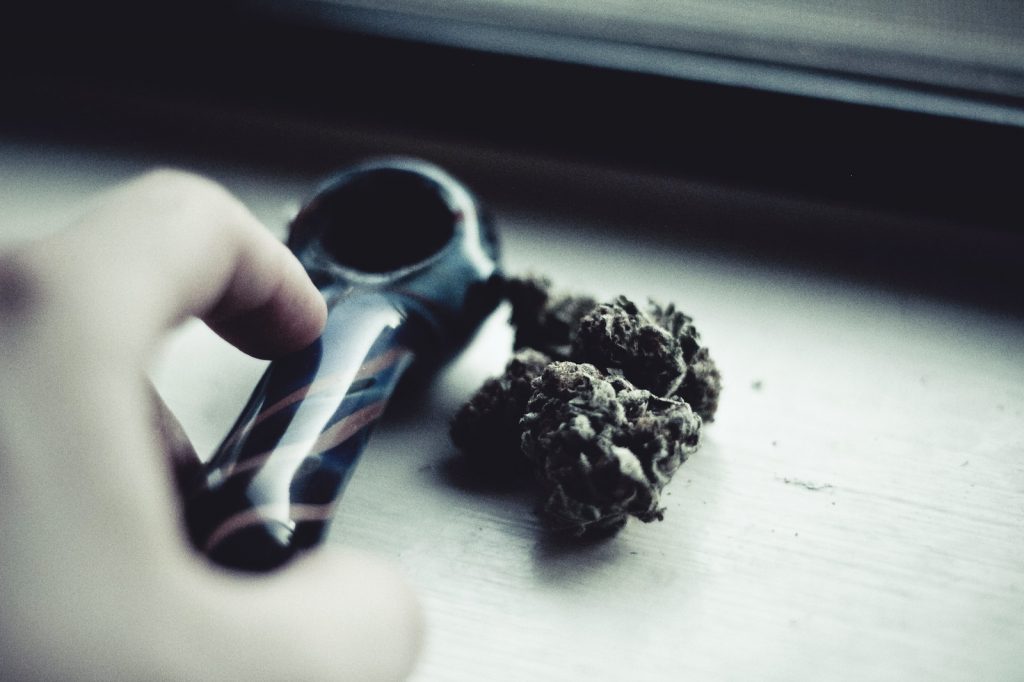 how to clean a pipe